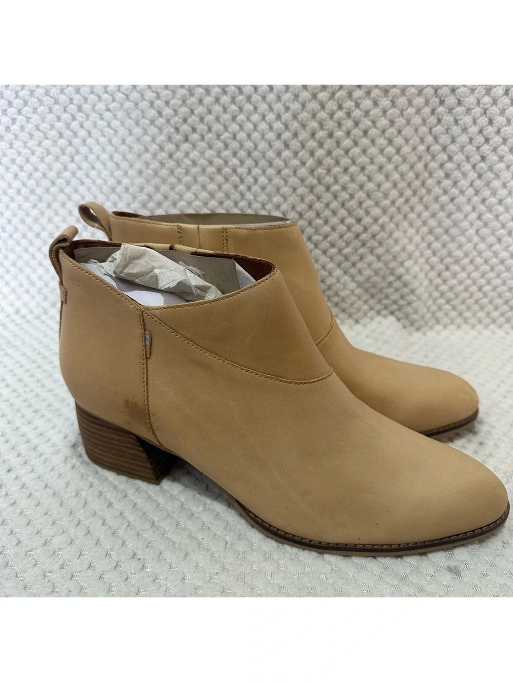 NWT toms Leilani Tan Ankle Boots